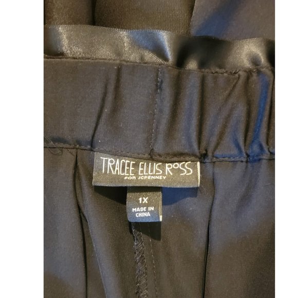 Tracee Ellis Ross Strapless Jumpsuit - WITH POCKETS - Picture 3 of 3